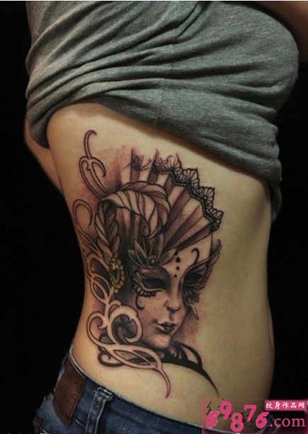 威尼斯性感腰部刺青图片