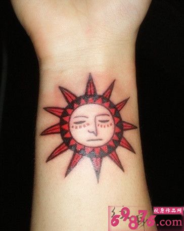 创意太阳图腾纹身图片