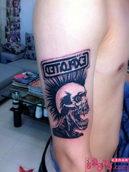 创意手臂朋克骷髅图片