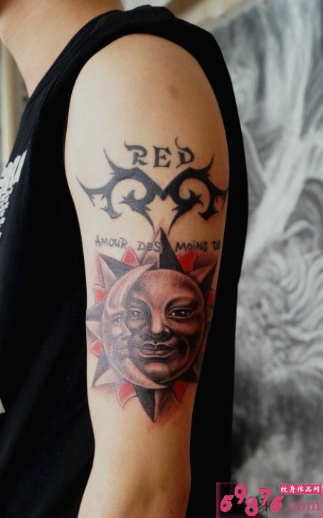 手臂太阳神与摩羯图腾图片