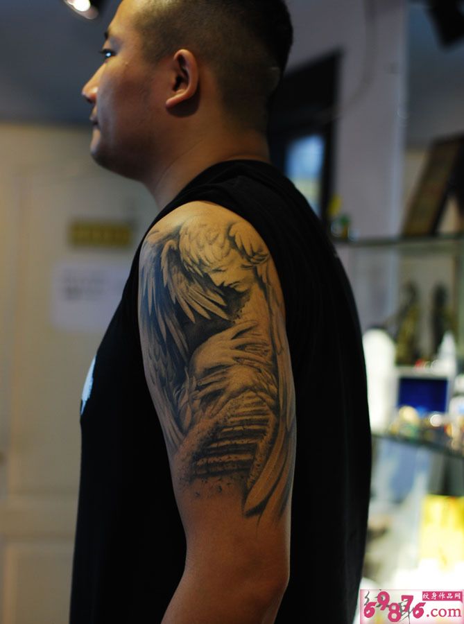 男人手臂欧美天使纹身图图片
