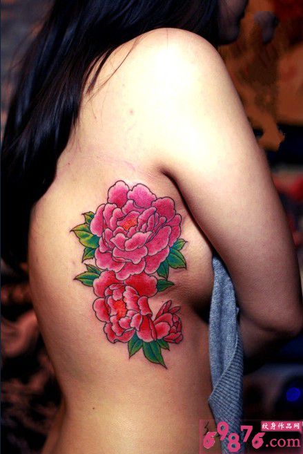 性感腰部中国牡丹纹身图片