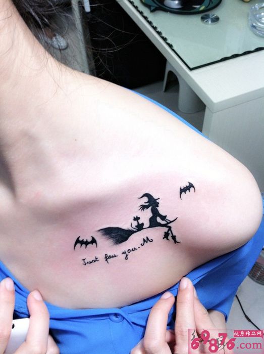 胸前锁骨女巫小清新纹身图片