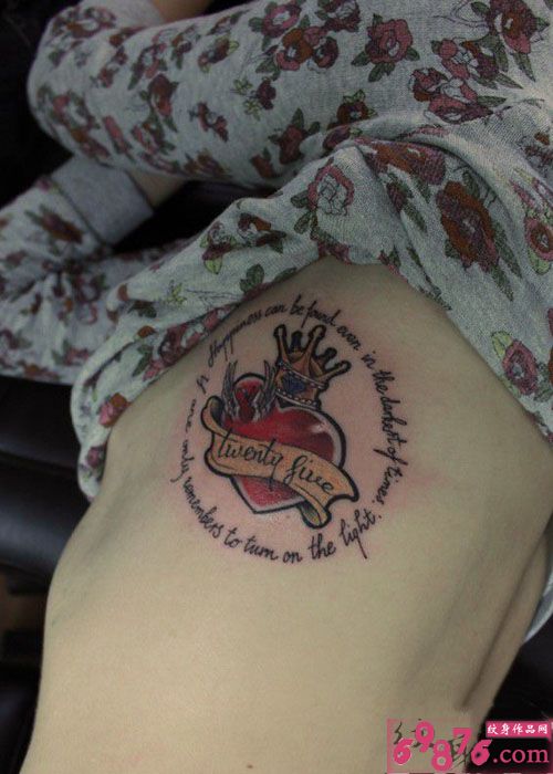 跳动红心英文腰部纹身图片