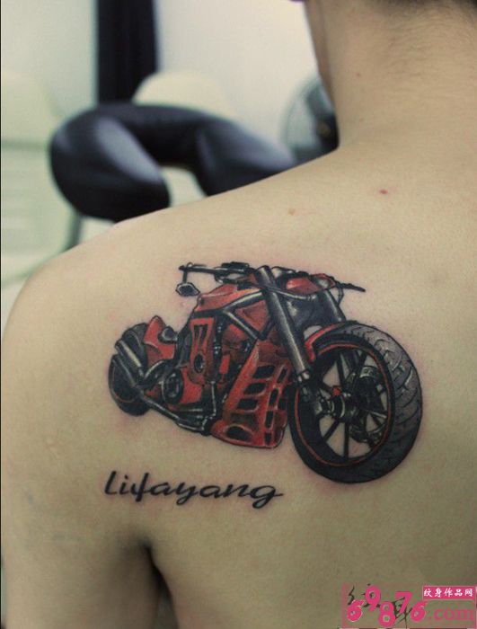 霸气摩托车肩部纹身图案图片