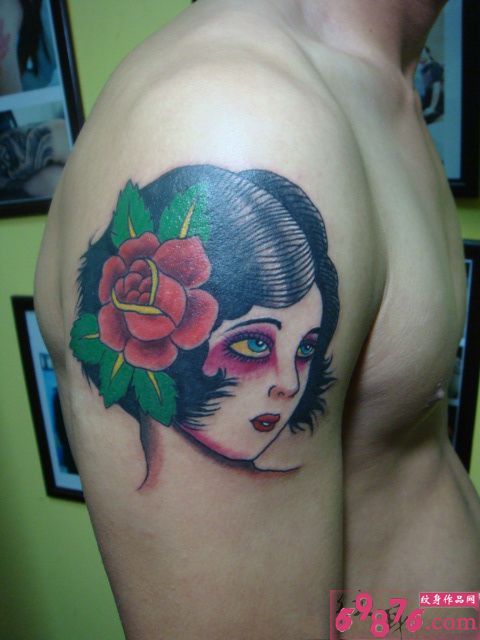 美少女头像手臂纹身图片