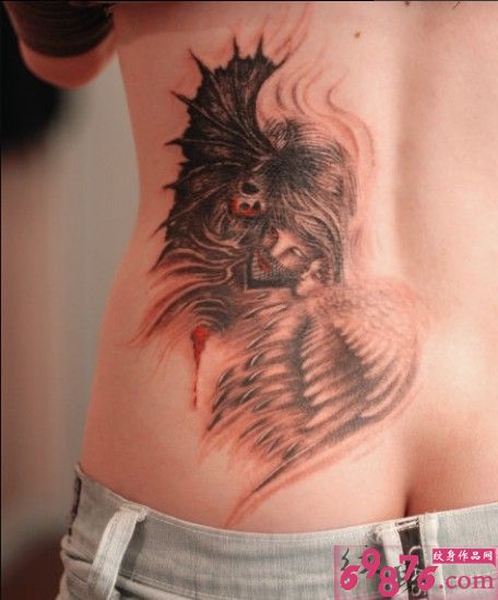 天使与恶魔交织腰部纹身图片