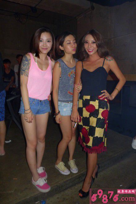 个性美女手臂时尚纹身图片