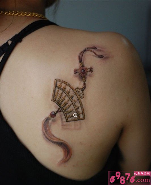 创意3D小算盘肩部纹身图片