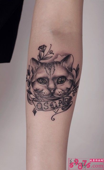 可爱喵星人手臂纹身图片