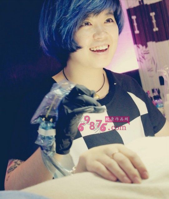 闺蜜部位时尚钻石形状纹身图片