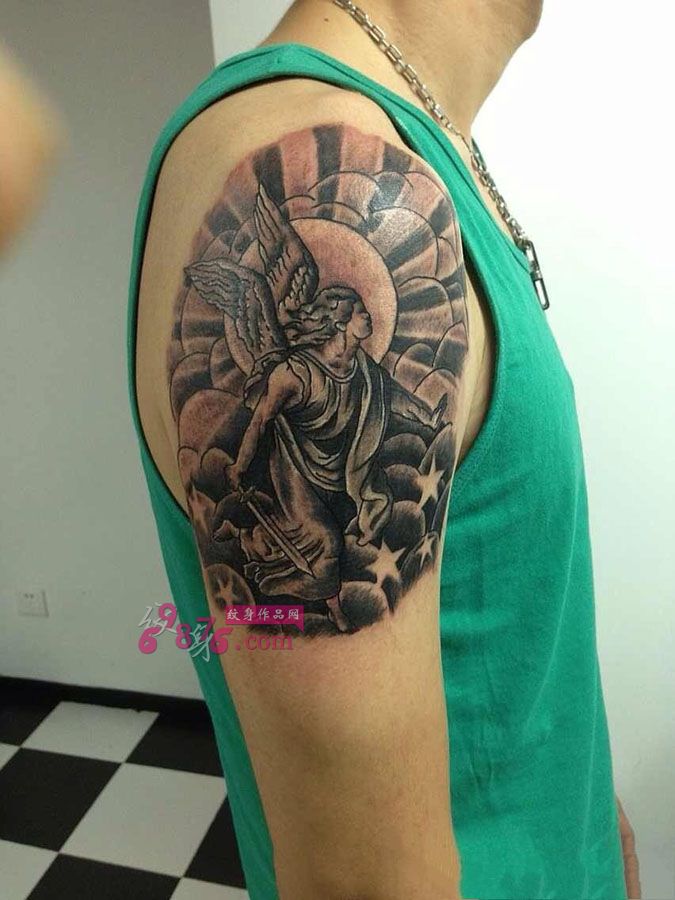 雅典天使手臂复古纹身图片