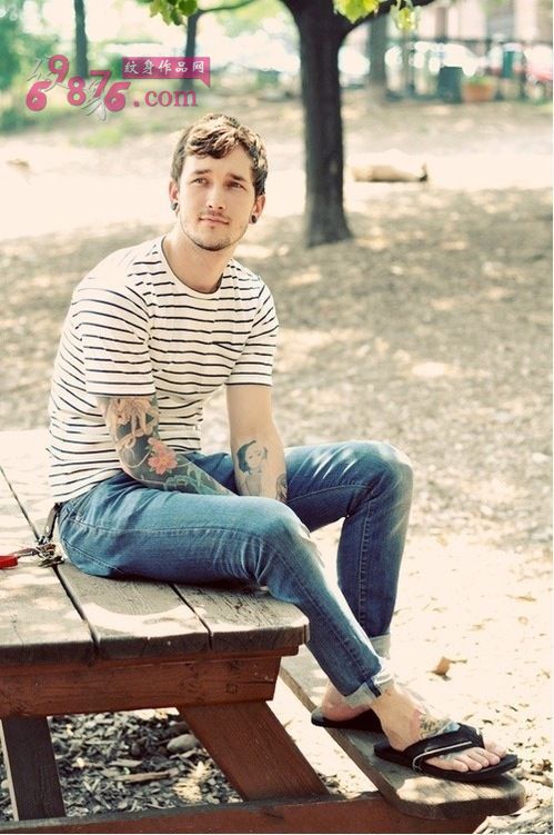 欧美型男花臂纹身图片