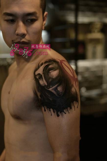 V字仇杀队肖像手臂纹身图片