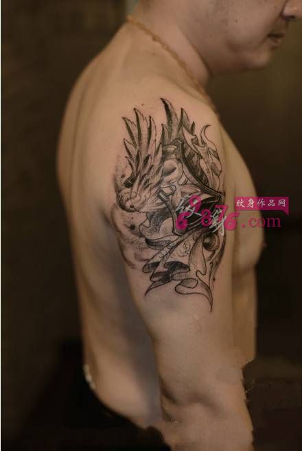 欧美风沙漏手臂个性纹身图片