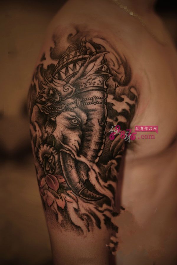 传统霸气象神手臂纹身图片