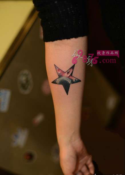 星空星星手臂纹身图片