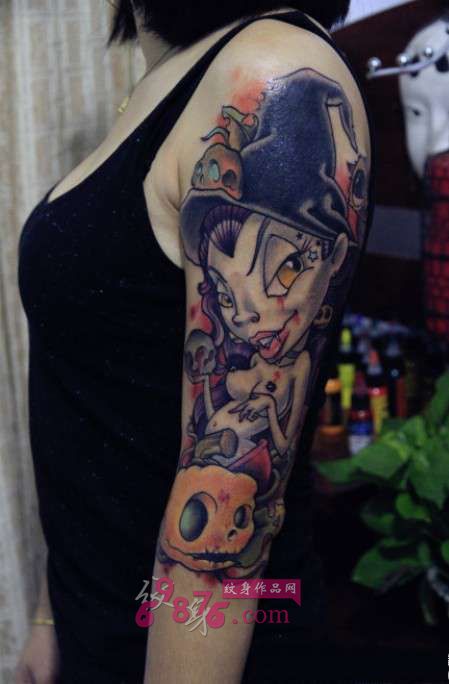 欧美南瓜小魔女花臂纹身图片