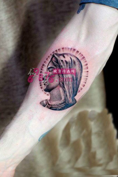 另类金币头像手臂高清纹身图片