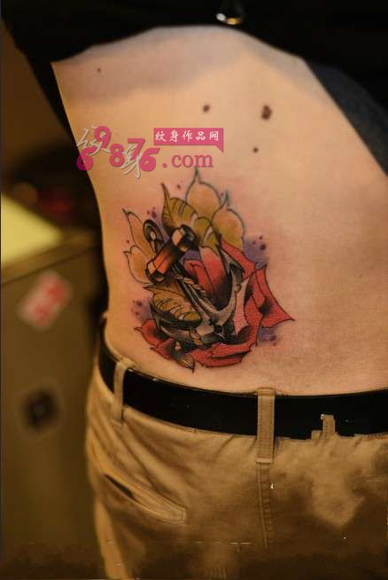 School花与锚彩色侧腰纹身图片