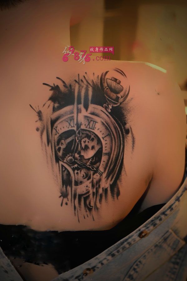 香肩复古怀表个性纹身图片