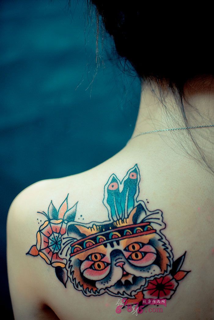 香肩创意面具猫头鹰纹身图片