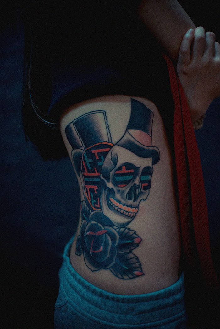 创意彩色骷髅先生纹身图片