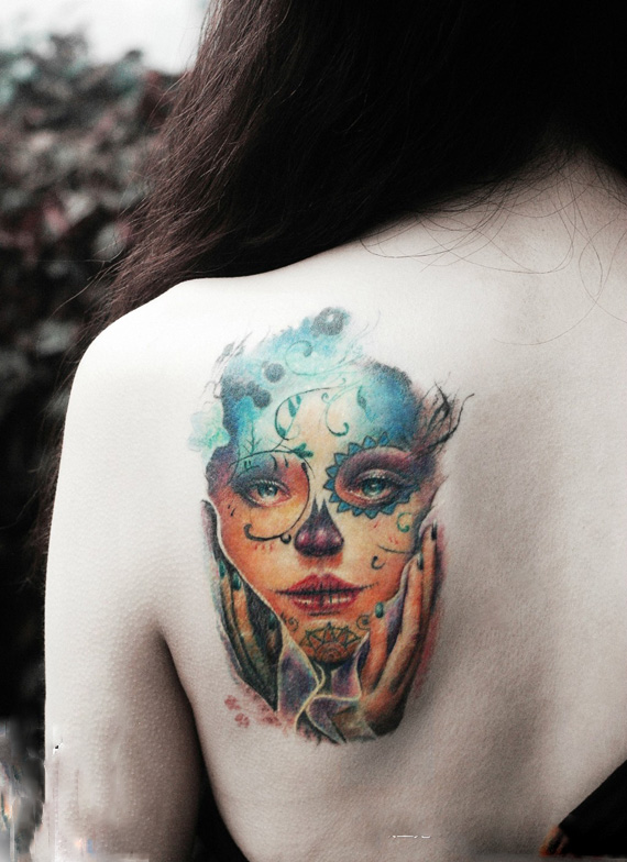 香肩唯美肖像时尚纹身图片