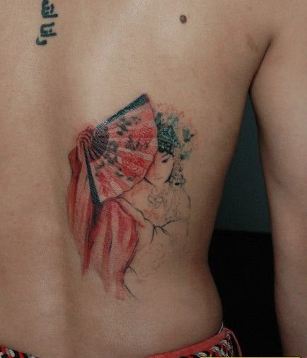 中国戏剧花旦唯美腰部纹身图片