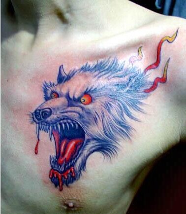 男生胸部超酷3D血狼纹身图案图片
