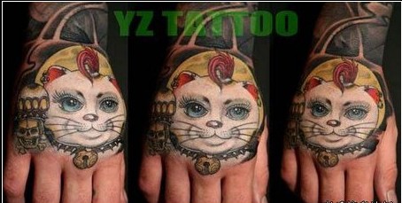 手部招财猫纹身图案图片