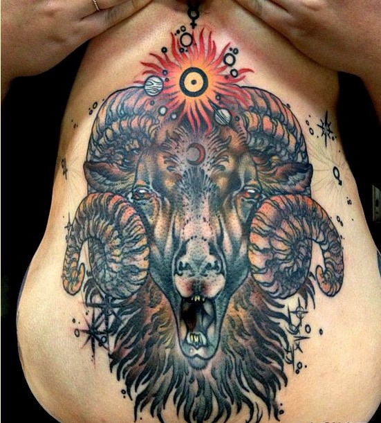 推荐一款腹部霸气羊头纹身图案图片缩略频道推荐图