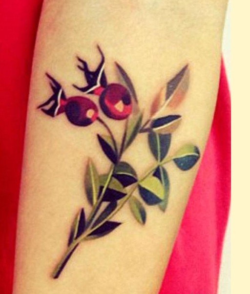 小臂上一款樱桃纹身作品欣赏图片