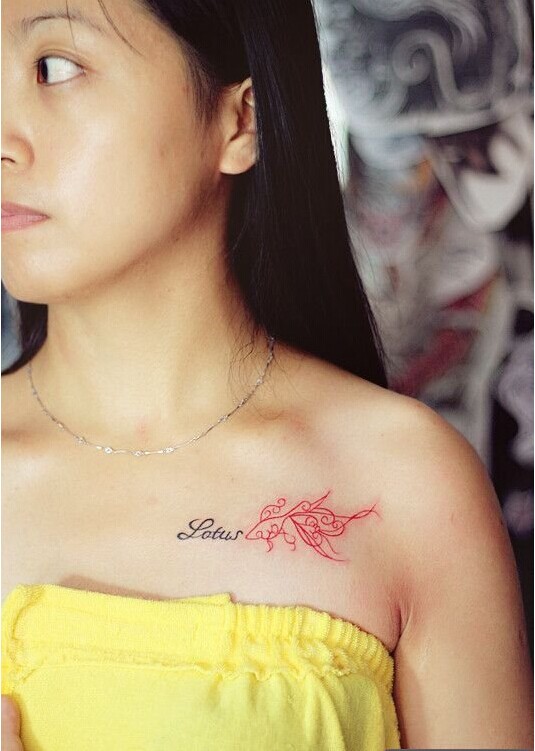 清新英文线条金鱼锁骨纹身图案图片图片