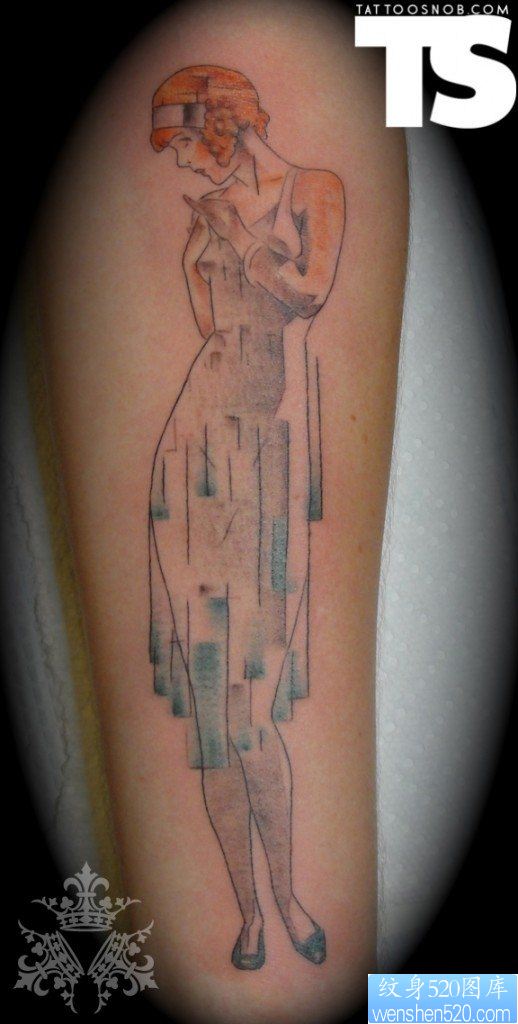 手部一幅美女文身作品图片