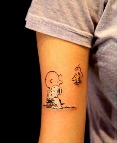 女生手臂清新顽皮小貔貅纹身图图片