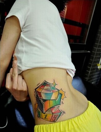 性感腰部百变魔方纹身图案推荐图片缩略频道推荐图