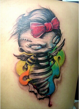 女生肩部可爱漂亮精灵纹身图案图片