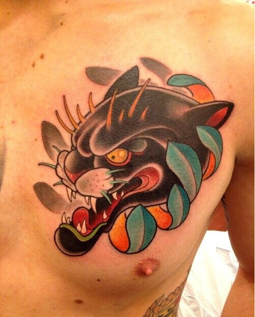 男人胸口个性狼头纹身图案欣赏图片