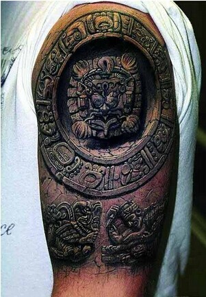 肩部经典好看的复古图案纹身图片