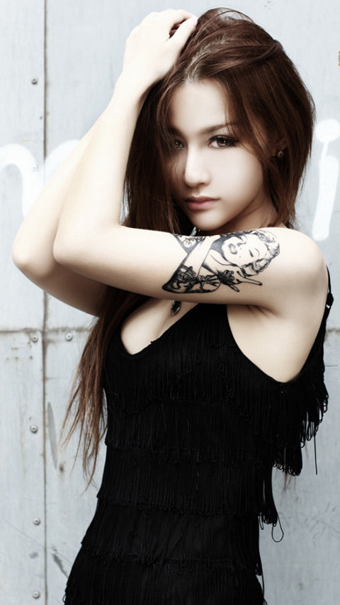 美女手臂纹身图案图片欣赏图片