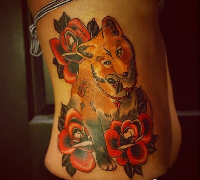 女生腰部漂亮好看的宠物小狗纹身图图片缩略频道推荐图