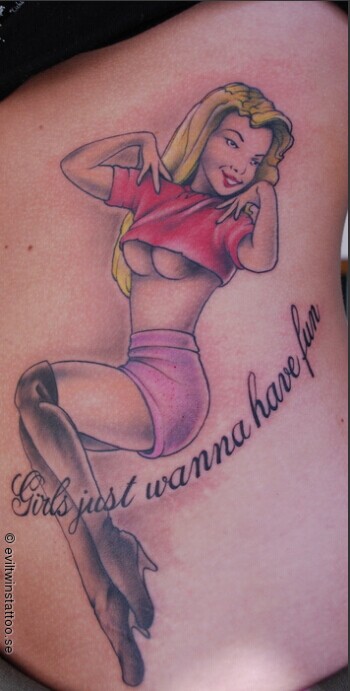 男生腰部性感漂亮的经典美女英文纹身图片