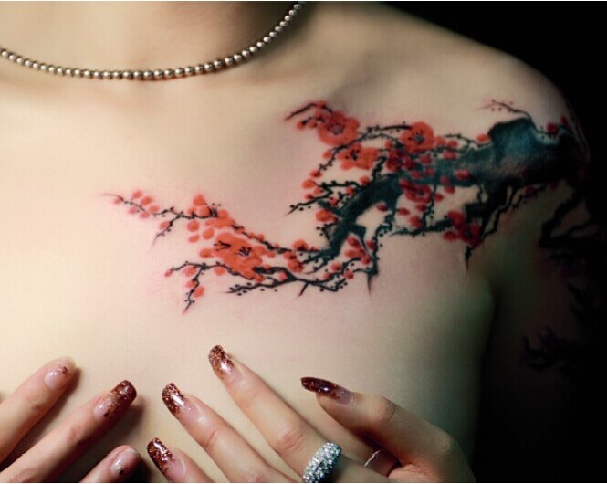 漂亮女生几部唯美漂亮的梅花纹身图图片