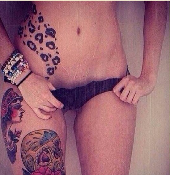 女性侧腰时尚豹纹纹身图案欣赏图片缩略频道推荐图