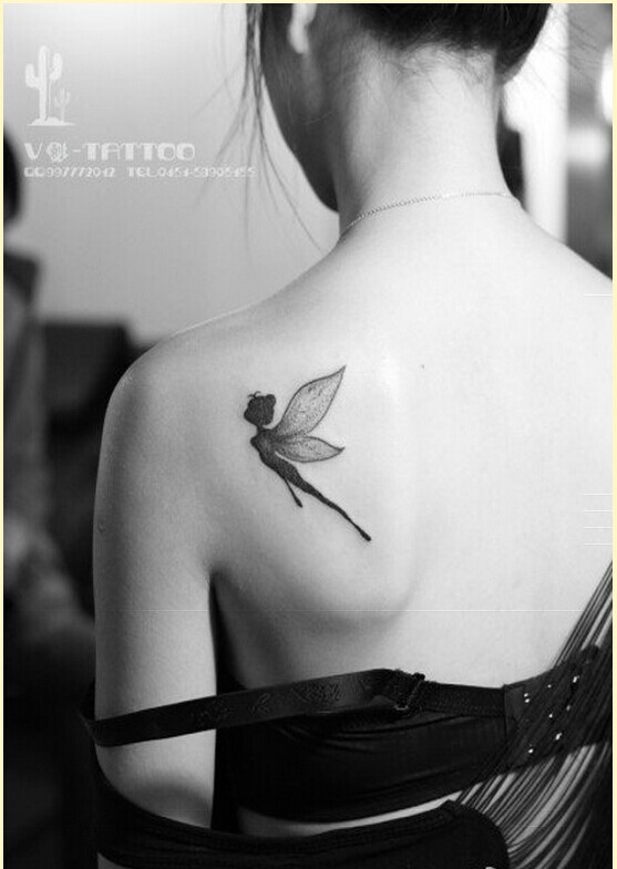 女性肩部漂亮精灵纹身图片图片