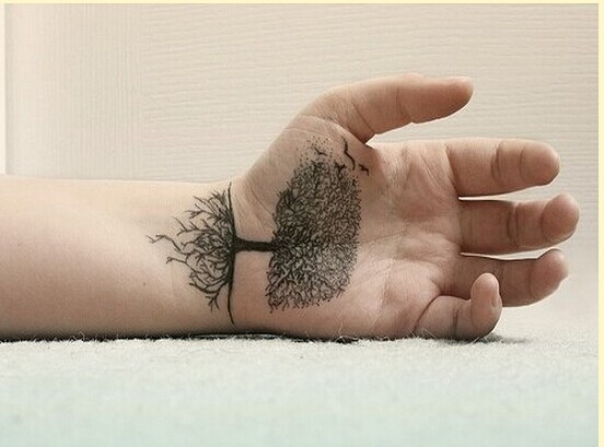 手部和平树纹身图案欣赏图片