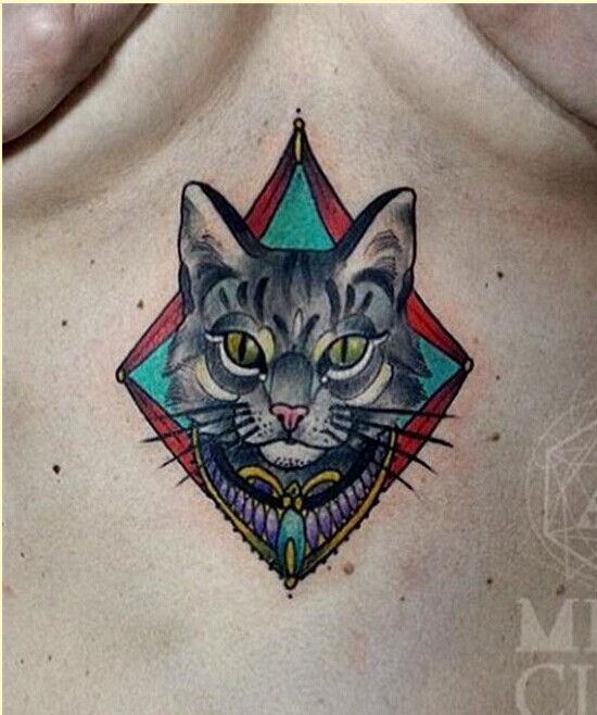 美女胸部漂亮猫咪纹身图案欣赏图片