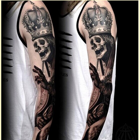 个性花臂黑灰主教纹身图案推荐图片