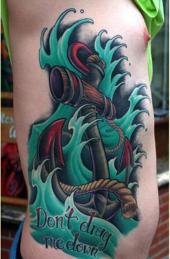 个性男性侧腰船锚纹身图案图片